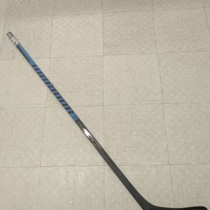 Junior Warrior Covert QR5 20 Right Hand Hockey Stick, W28 curve, 40 flex (New)