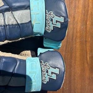 Legacy LI Lacrosse Gloves, Size Small