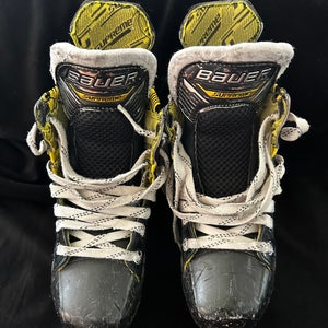 2023 Bauer Supreme M4 Hockey Skates Regular Width Size 2 (Used)