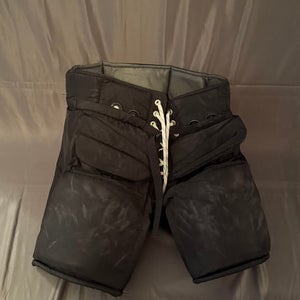 XL Vaughn Goalie Pants Pro Stock (Used)