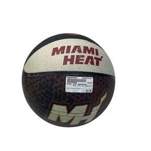 Used MIAMI HEAT BASKETBALL Basketball Adult Outdoor Black And White 11347-S000254056
