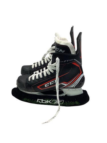 Used CCM JETSPEED Intermediate Hockey Skate Black And Red Intermediate 5.0 11347-S000254006
