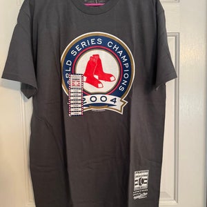 World Series Champs - Red Sox - National Baseball Hall of Fame - Size Large