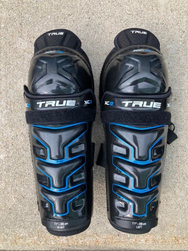 11" True XC9 Shin Pads