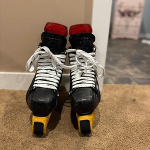 2015 Bauer Vapor 1X Hockey Skates Extra Wide Width 8.5 (Used)