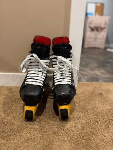 2015 Bauer Vapor 1X Hockey Skates Extra Wide Width 8.5 (Used)