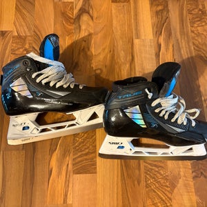 Senior size 9.5 True TF7 goalie skates
