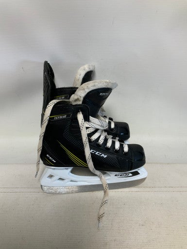 Used CCM 1052 Junior Hockey Skate Junior 01 11823-S000033785