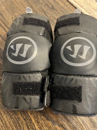 Small Youth Warrior Lacrosse Elbow Pads (Used)