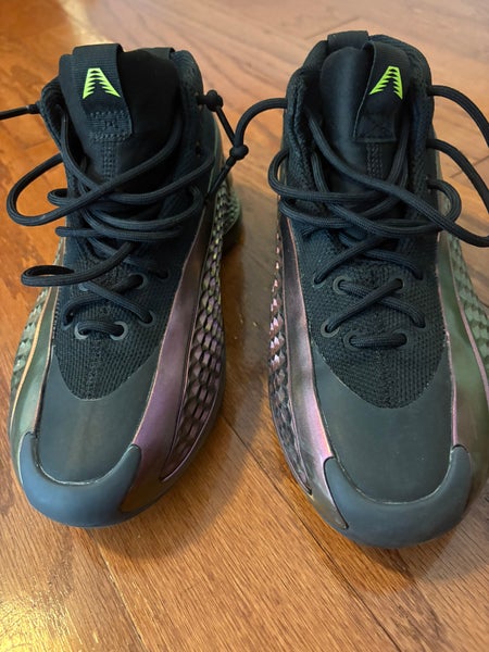 Kid's 4Y (Big Kids / Youth) Adidas Shoes (Used)