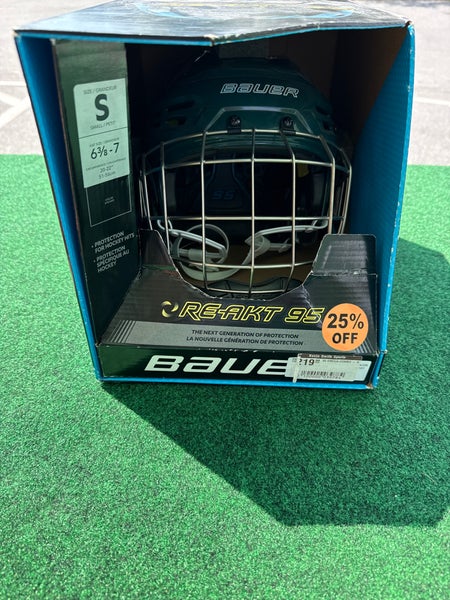 Green Small Bauer Re-Akt 95 Helmet (New)
