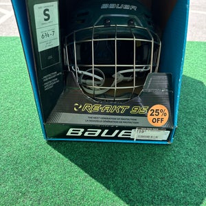 Green Small Bauer Re-Akt 95 Helmet (New)