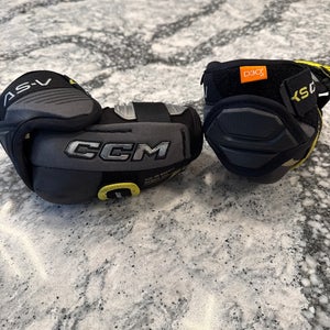 Junior Small CCM Tacks AS-V Elbow Pads (Used)