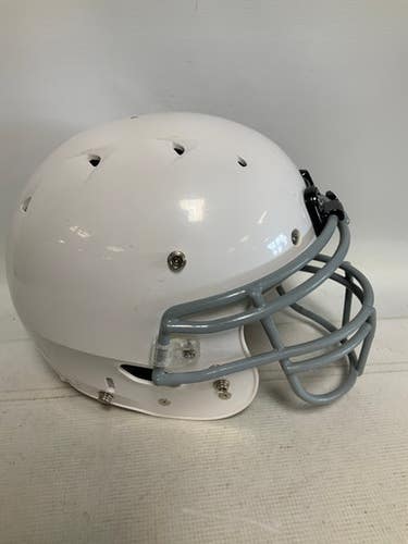 Used Schutt YOUTH RECRUIT 3+ FB Helmet White MD 11823-S000033370