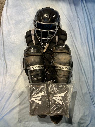 Adult Easton Gametime Catcher's Set (Used)