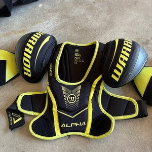 Small Junior Warrior Alpha QX Shoulder Pads (Used)