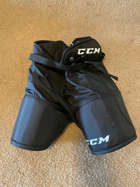 Black Youth Large CCM LTP Hockey Pants (Used)
