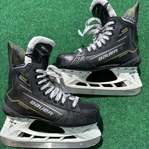 Intermediate Bauer Supreme M40 Hockey Skates (Fit 3) Size 5.5 (Used)