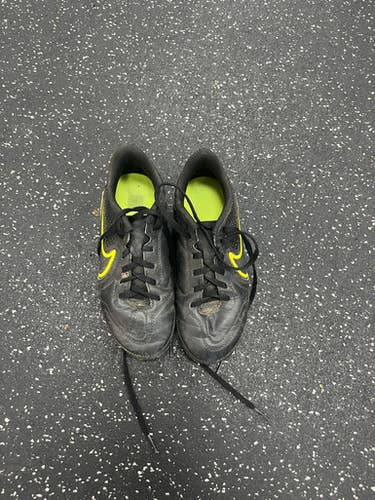 Used Nike Soccer Cleats Black Junior 02 11849-S000031052
