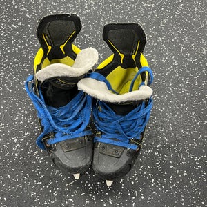 Used CCM SUPERTACKS Junior Hockey Skate Junior 01.5 11849-S000031034