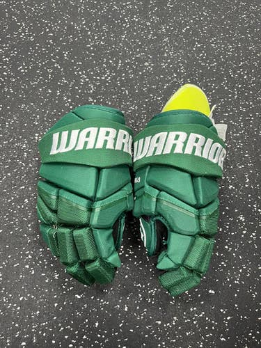 Used Warrior ALPHA Junior Gloves Green 10" 11849-S000031031