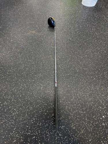 Used DEVASTATOR Mens Driver RH 10.5 Degree 11849-S000031006