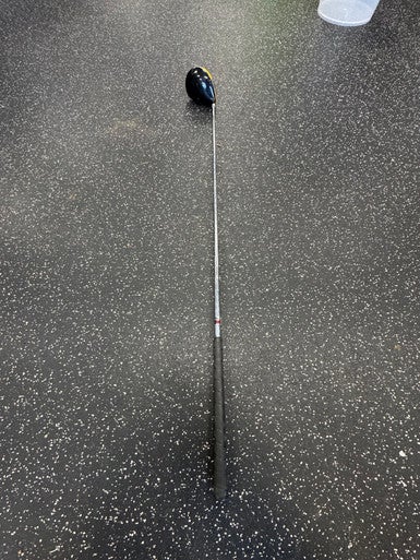 Used DEVASTATOR Mens Driver RH 10.5 Degree 11849-S000031006