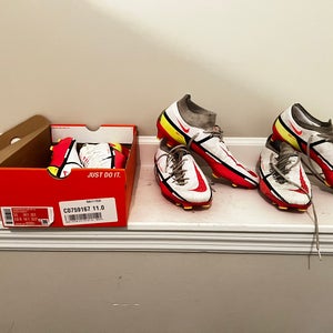 3 Pairs Of Nike Phantom GT2 Pro DF FG Cleats (New And used) White Size M 11.0 (W 12.0)