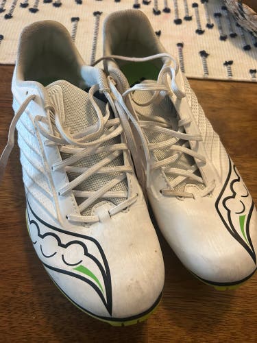 White Men's Size M 9.5 (W 10.5) Adult Saucony Detachable Cleats Cleats (Used)