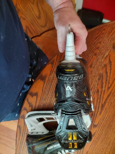Bauer Hockey Skates 6.5 (Used)