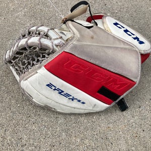 Intermediate Regular CCM Extreme Flex E5.9 Goalie Glove