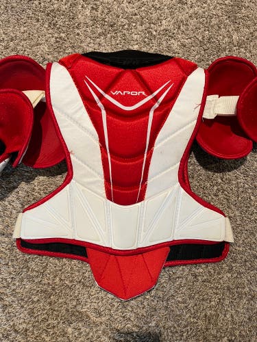 Men's Medium Senior Bauer Vapor APX2 Shoulder Pads (Used)