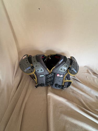 Medium Youth Z Cool Shoulder Pads (Used)