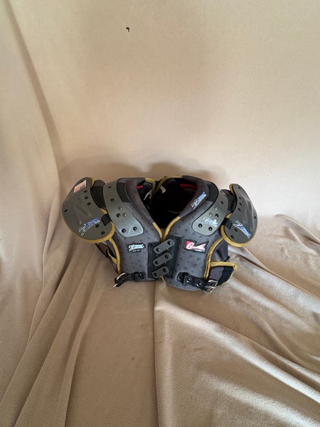 Medium Youth Z Cool Shoulder Pads (Used)