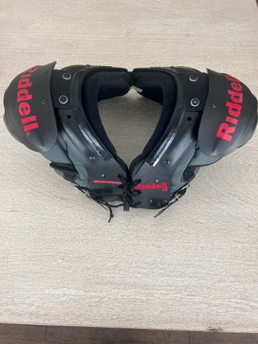 Small Youth Riddell S2 Shoulder Pads (Used)