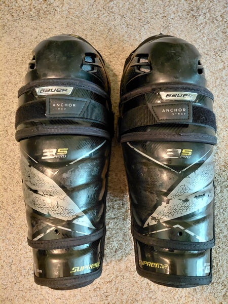 Junior Bauer Supreme 3S Pro 11 Shin Pads (Used)