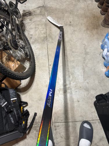 Senior CCM JetSpeed FT8 Pro Left Hand Hockey Stick (New)