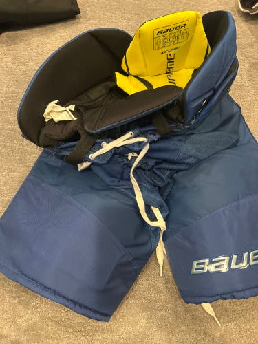 XL Senior Bauer Supreme 2S (Used)