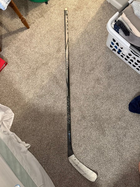 Senior Bauer Twitch Left Hand Hockey Stick P90TM Pro Stock (New)