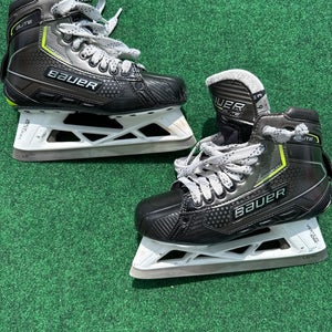 Intermediate Bauer Elite Hockey Goalie Skates (Fit 3) Size 6 (Used)