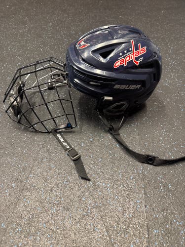 Small Bauer Re-Akt 155 Helmet (Used)