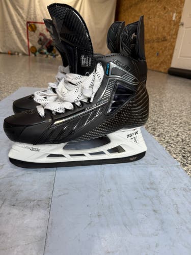 True Pro Custom Hockey Skates Pro Stock 10.5 (Used)