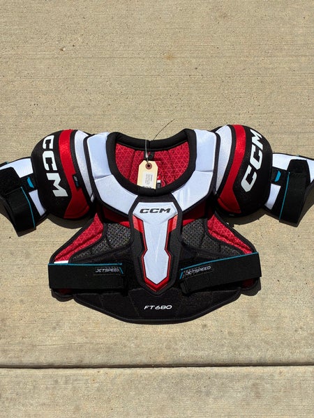 Small Senior CCM Jetspeed FT680 Shoulder Pads (New)