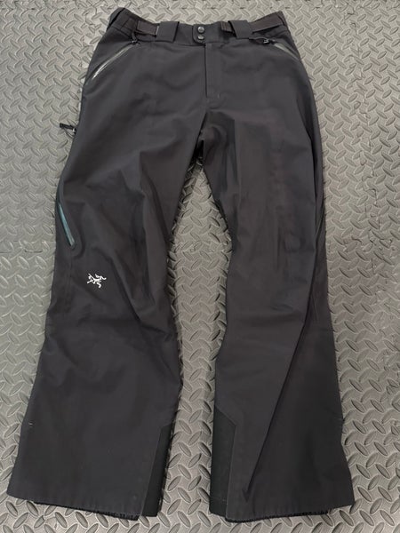 Arcteryx Black Men's Adult Small Ski Pants (can be purchased with red/orange mat