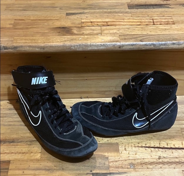 Nike Wrestling Shoes size 7 (used)