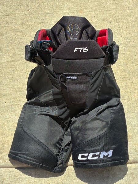 Black Senior Small CCM Jetspeed ft6 Hockey Pants (Used)