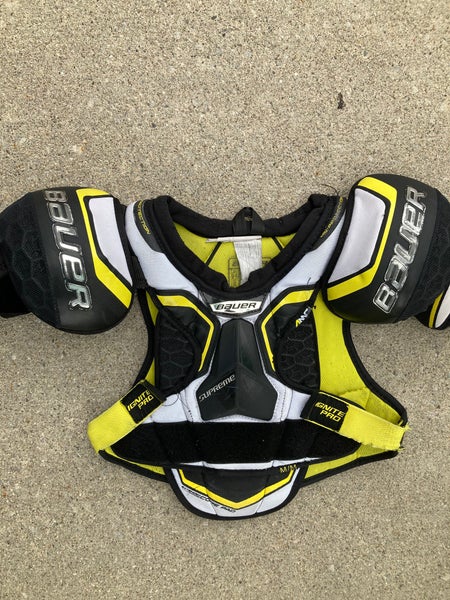 Junior Medium Bauer Supreme Ignite Pro Shoulder Pads