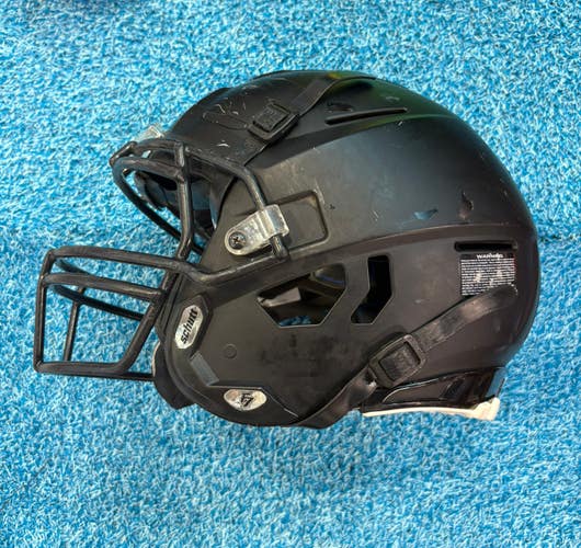 Adult Extra Large Schutt F7 2.0 Helmet (Used)