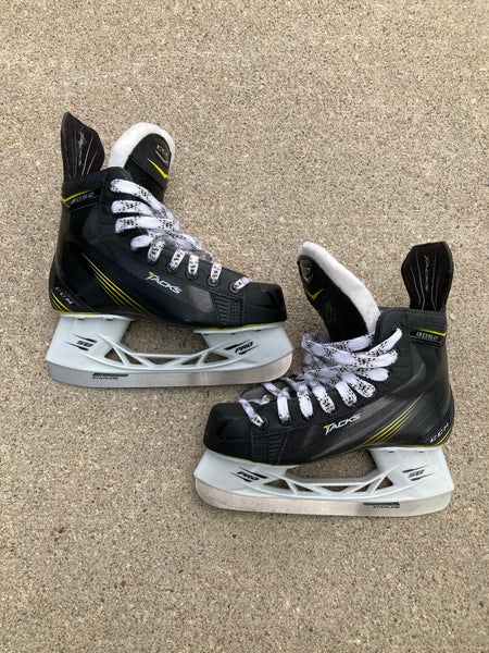 CCM Tacks 3052 Hockey Skates | Size 3
