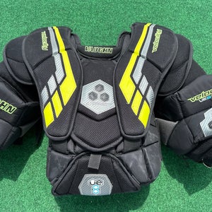 Vaughn Velocity VE8 Int Goalie Chest Protector (Used) | Intermediate Medium